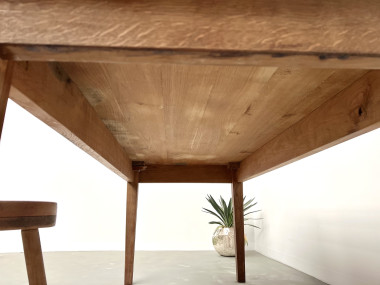 Table de ferme en chêne massif aux pieds fuseaux, vue 15