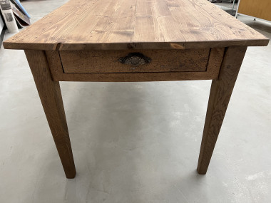 Table de ferme ancienne aux pieds fuseaux, XIXème siècle, vue 20