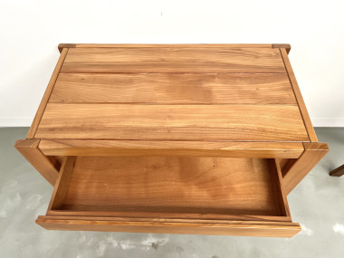 Commode en orme massif, Maison Regain, Circa 1970, vue 10