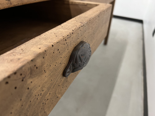 Table de ferme ancienne aux pieds fuseaux, XIXème siècle, vue 30