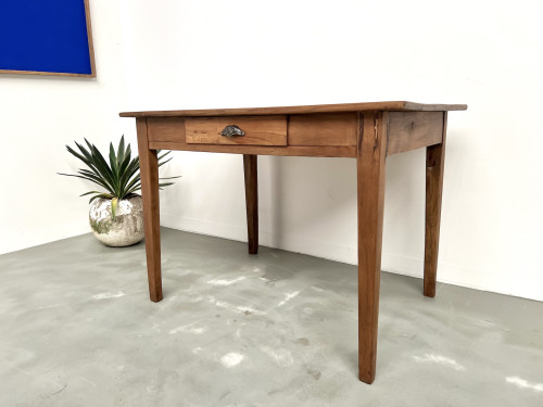 Bureau en merisier massif, aux pieds fuseaux, vue 11