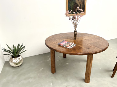 Table ronde en chêne massif – Pièce unique, circa 1900, vue 19