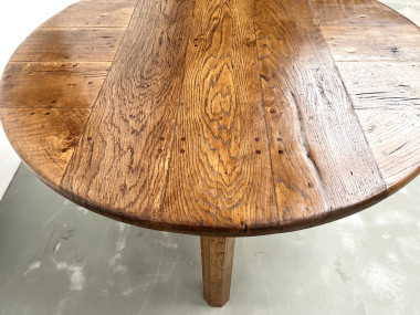 Table ronde en chêne massif – Pièce unique, circa 1900, vue 32