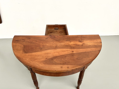 Table demi-lune en noyer massif, circa 1900, vue 16