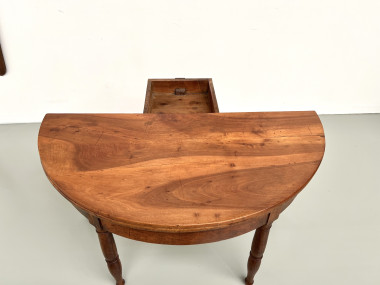 Table demi-lune en noyer massif, circa 1900, vue 16