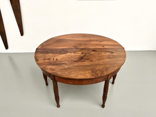 Table demi-lune en noyer massif, circa 1900, vue 18