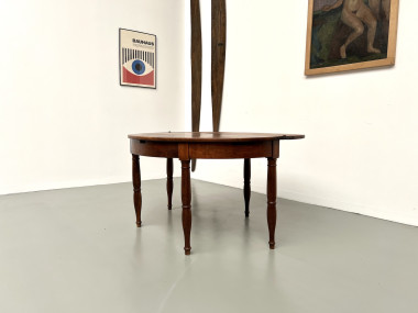 Table demi-lune en noyer massif, circa 1900, vue 23