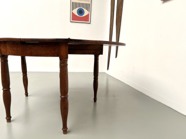 Table demi-lune en noyer massif, circa 1900, vue 24