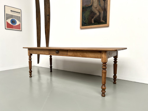 Table de ferme en noyer blond – circa 1900, vue 4