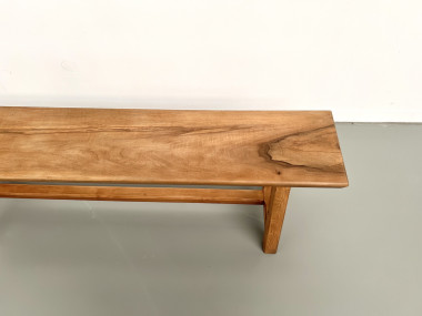Petit banc en noyer, années 70, vue 4
