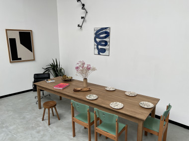 Grande table de ferme 300 X 90 cm "medium oak", vue 4