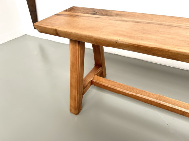 Petit banc en noyer, années 70, vue 11