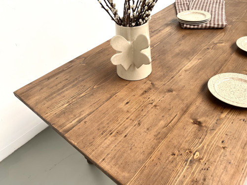 Petite table de ferme en pin aux pieds tournés, vue 28