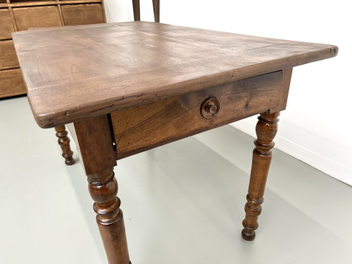 Petite table ancienne en noyer, 1890, vue 6
