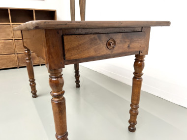 Petite table ancienne en noyer, 1890, vue 7