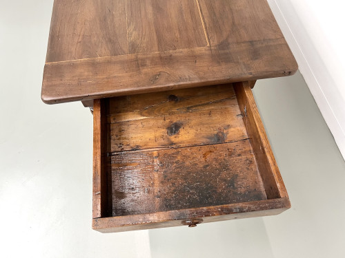 Petite table ancienne en noyer, 1890, vue 9