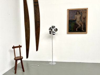 Lampadaire moderniste en métal chromé, vue 8