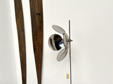 Lampadaire moderniste en métal chromé, vue 13