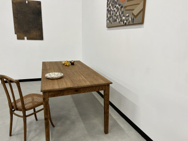 Table de ferme en pin, pieds fuseaux, vue 20