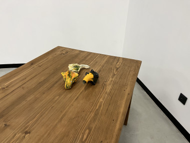 Table de ferme en pin, pieds fuseaux, vue 24