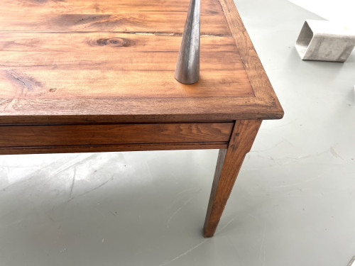 Petite table en chêne et merisier, 1950, vue 3