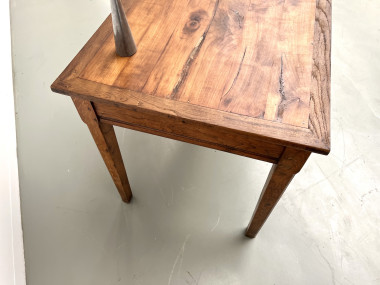 Petite table en chêne et merisier, 1950, vue 4