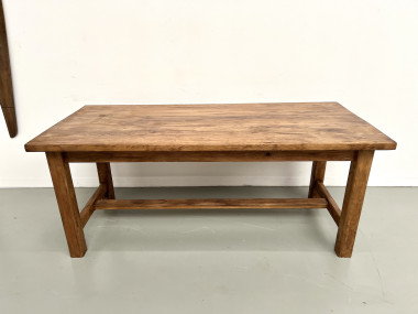 Table moderniste en pin massif – Années 70, vue 5