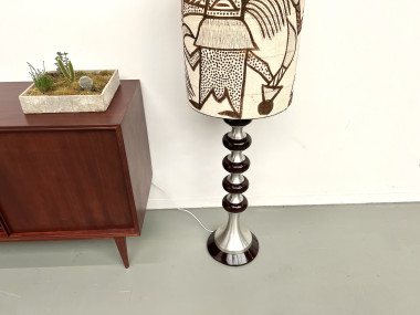 Lampadaire moderniste en aluminium, vue 4