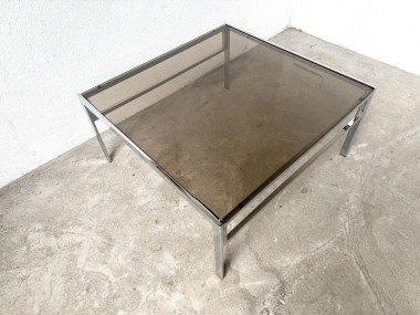 Table basse moderniste en chrome et verre fumé, vers 1970., vue 10