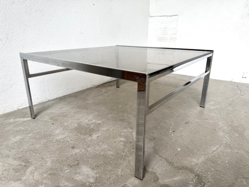 Table basse moderniste en chrome et verre fumé, vers 1970., vue 11
