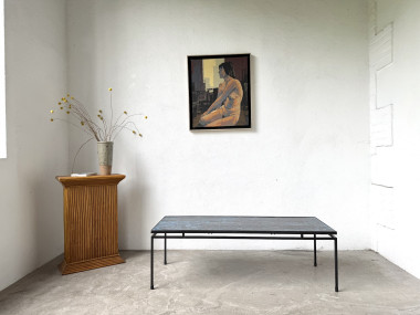 Table basse en métal et céramique signée J. Belarti, circa 1970, vue 1