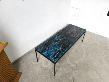 Table basse en métal et céramique signée J. Belarti, circa 1970, vue 17