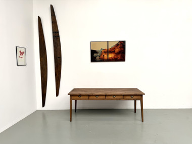 Ancienne table d'école à 8 tiroirs, vue 2