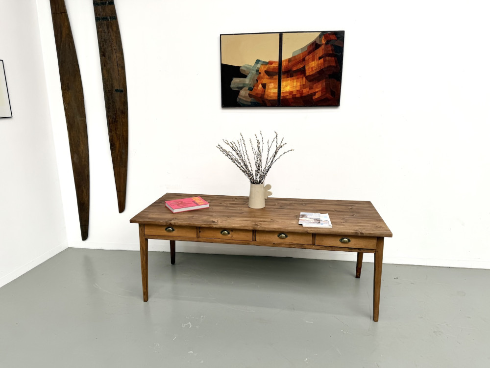 Ancienne table d'école à 8 tiroirs, vue 1