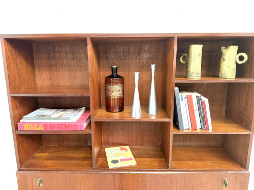 Enfilade bibliothèque en teck et laiton, vue 13