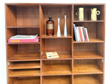 Enfilade bibliothèque en teck et laiton, vue 28