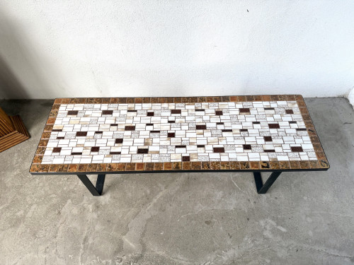 Table basse moderniste en céramique émaillée, circa 1960, vue 4