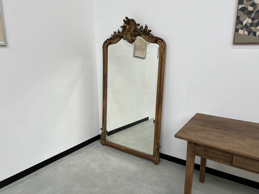 Grand miroir XIXème siècle de style Louis XV, vue 1