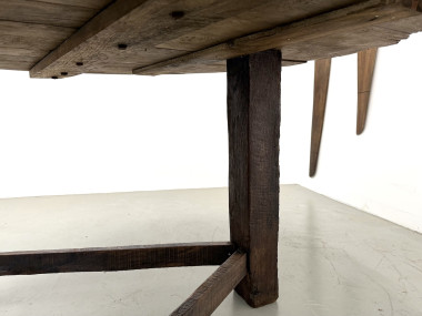 Table ronde art populaire en chêne, circa 1880, vue 31