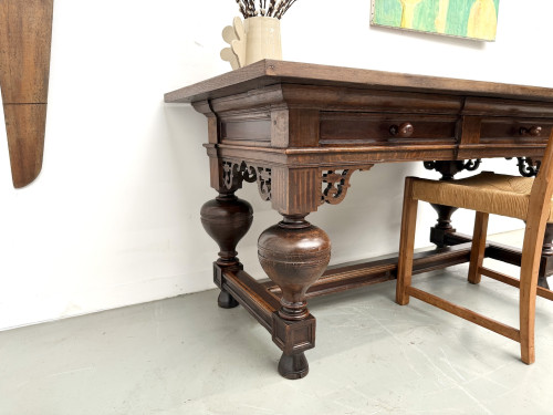 Bureau néo-Renaissance en chêne massif, circa 1900, vue 9