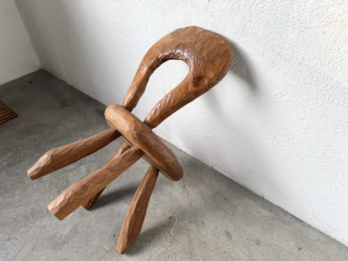 Petite chaise sculptée à la gouge, vue 12