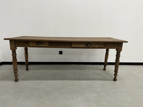 Table de ferme en chêne massif aux pieds tournés, vue 1