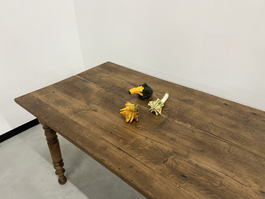 Table de ferme en chêne massif aux pieds tournés, vue 11